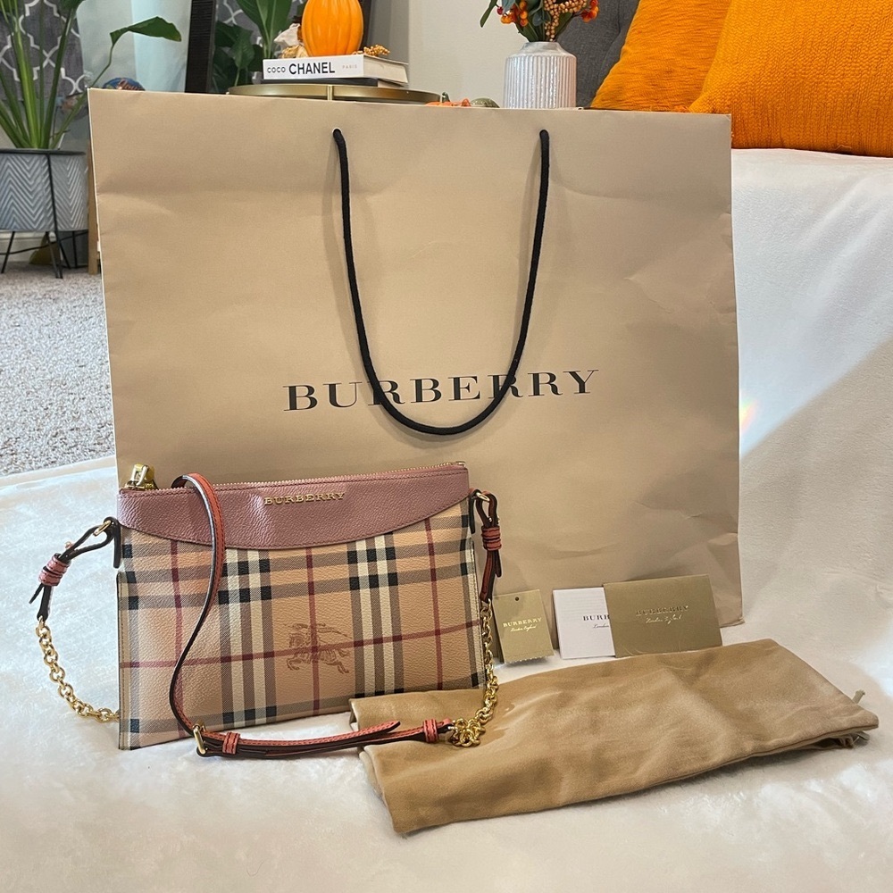 Burberry Peyton Soft Grain Haymarket Dusty Pink Crossbody Bag/Wrislet